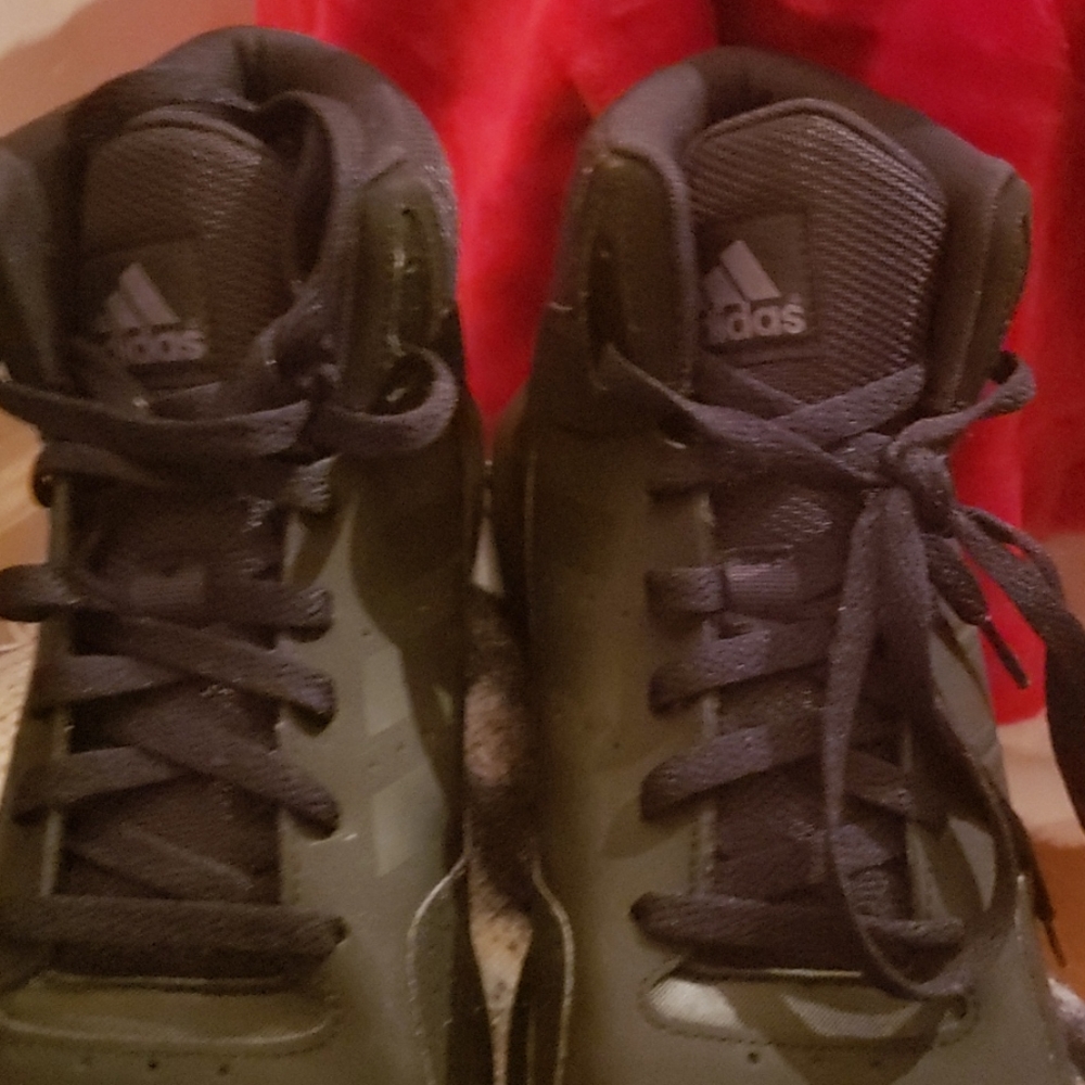 Adidas - Picture 3 of 5